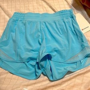 Lululemon Hotty Hot HR Short